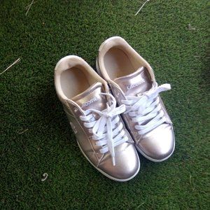 Woman's Lacoste Runners